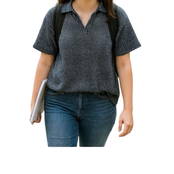 Zara Woman’s knitted polo shirt Size medium - Picture 9 of 9